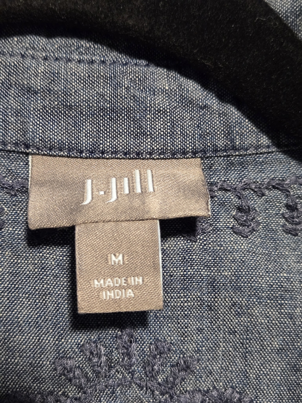 J. Jill Blue Chambray Embroidered Button Down Shirt. 100% Cotton. - Picture 10 of 14